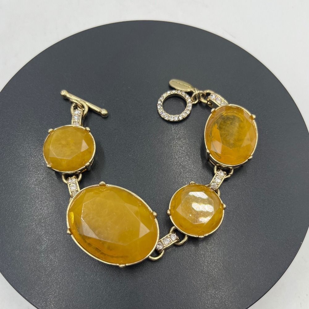 Ann Taylor Vintage Classic Yellow
Cabochon Toggle Statement Bracelet